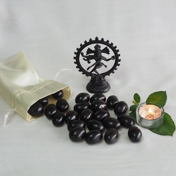 Schwarzer Shiva Lingam aus Onyx